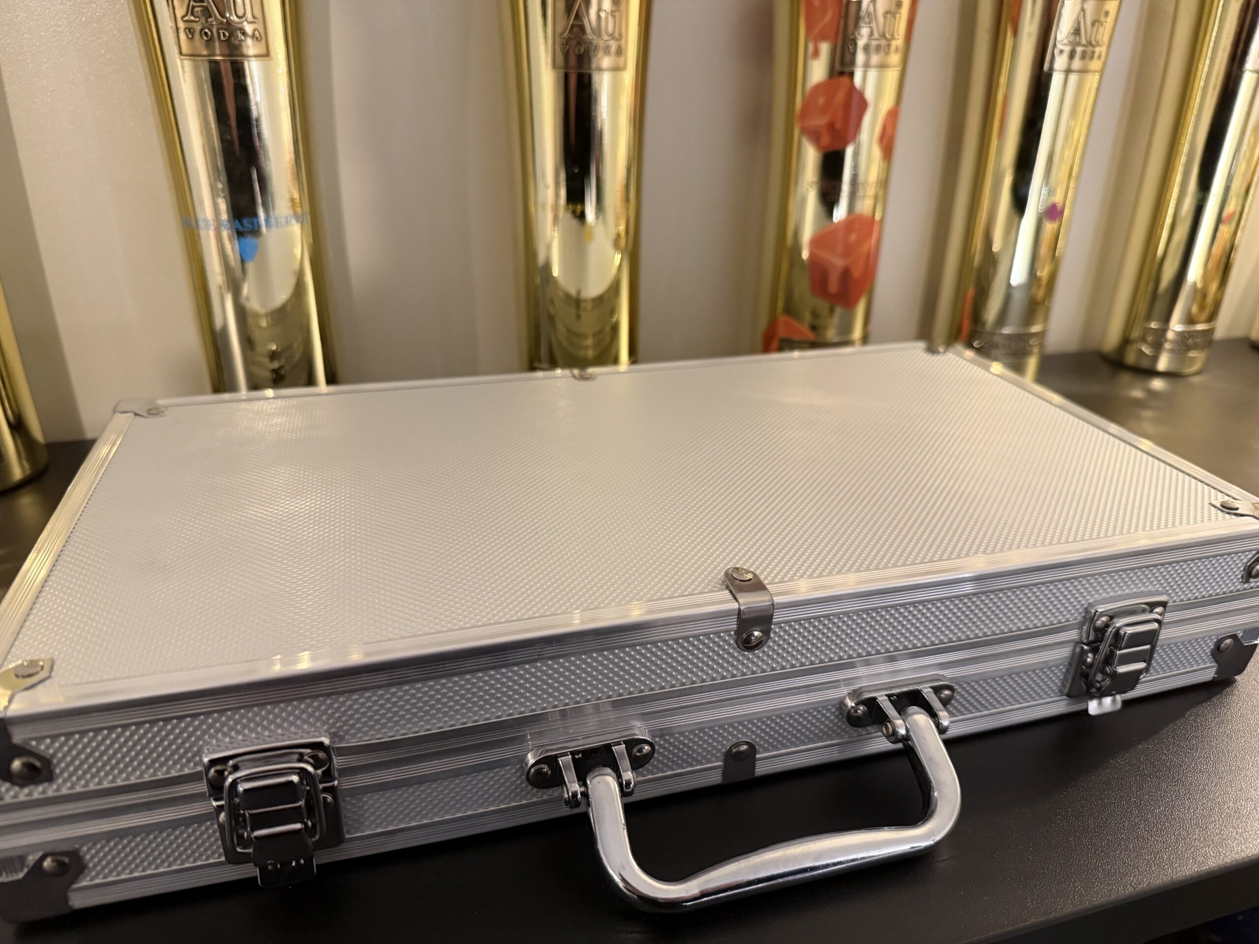 PAPER CHASE - Image 2