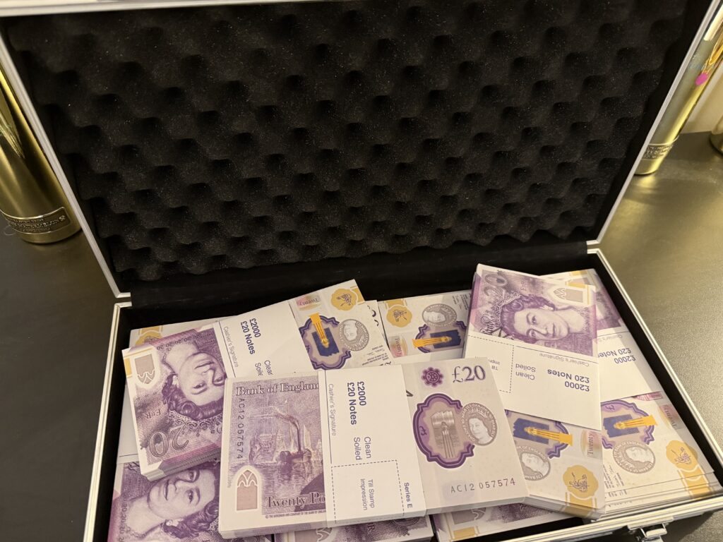 PAPER CHASE